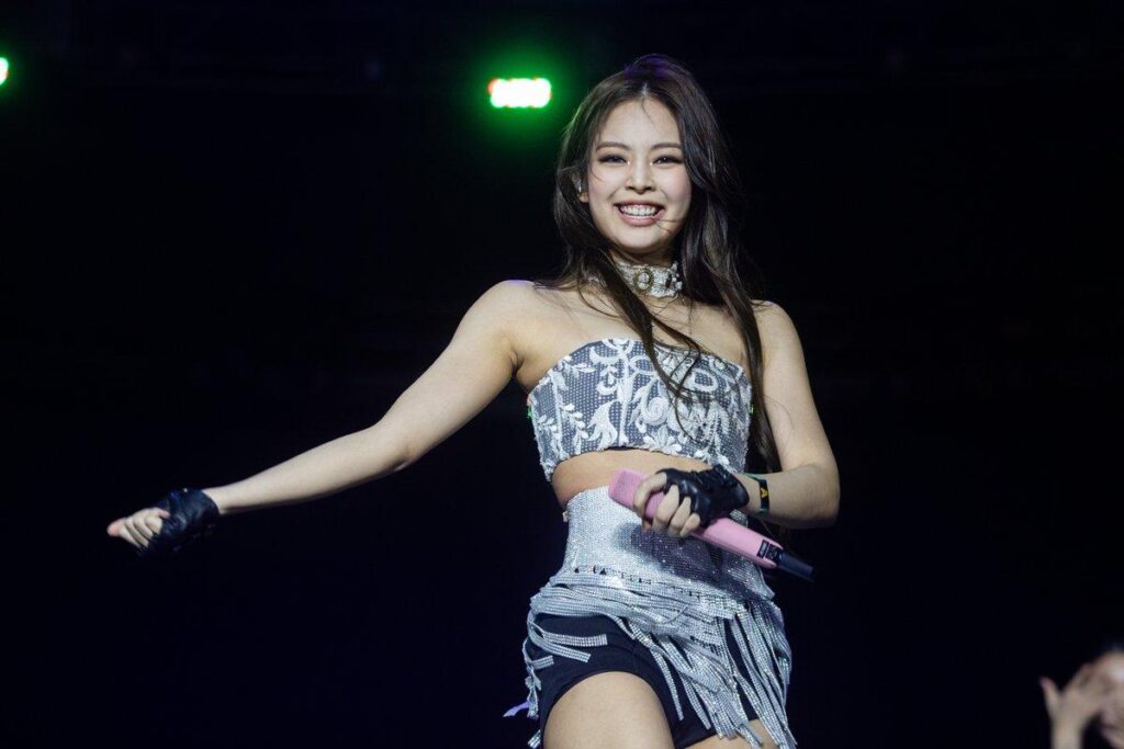 Jennie Sets Coachella Stage On Fire